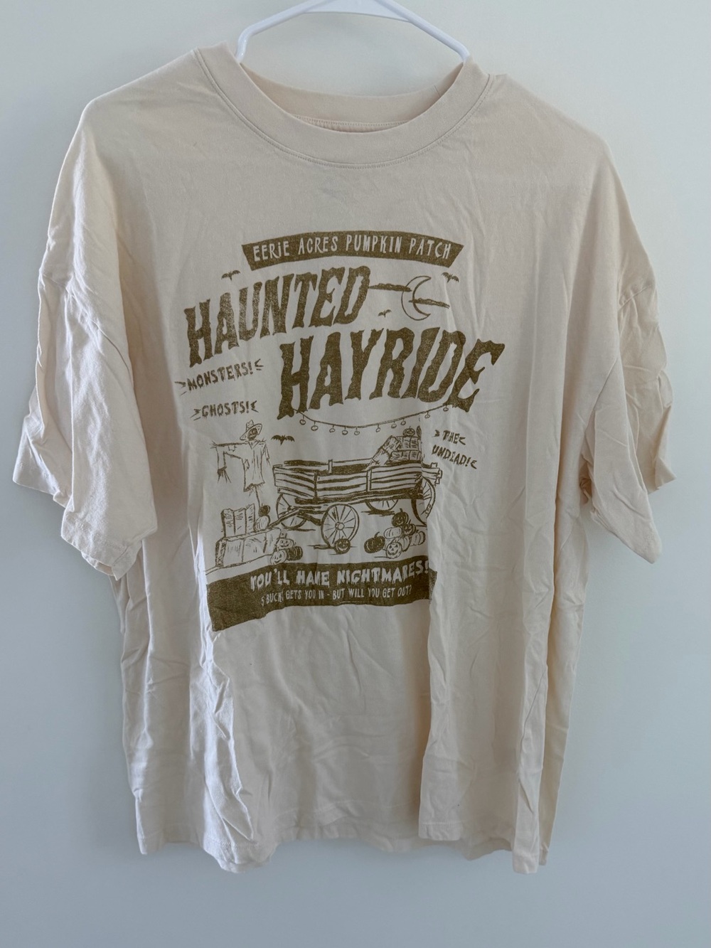 American Eagle Outfitters Oversize Cream Short Sleeve Halloween Hayride Tee